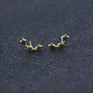 Star stud earrings